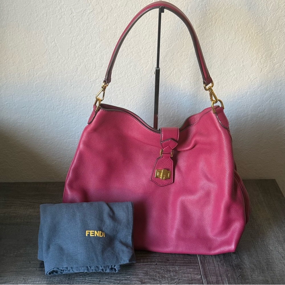 🔥AUHENTIC FENDI Small Clasp Top Hobo Bag Amarena🔥